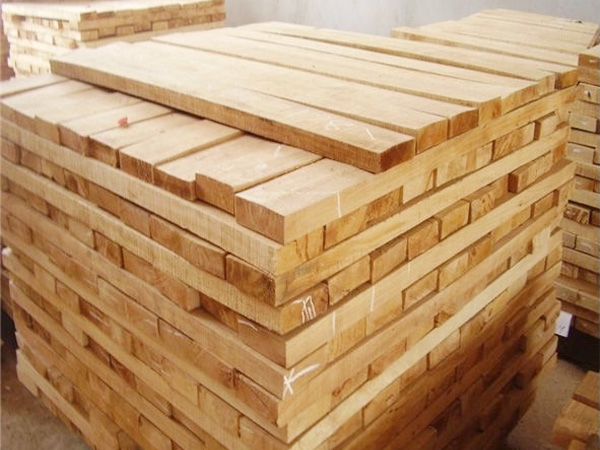 Gỗ cao su và những ưu điểm vượt trội trong thiết kế nội thất